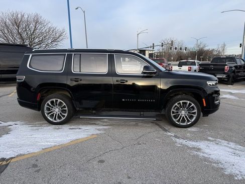 Used 2022 Jeep Grand Wagoneer Series II w/ Premium Group II image 3