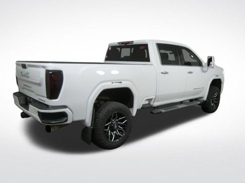 Used 2023 GMC Sierra 3500 Denali w/ Technology Package AWD/4WD image 3