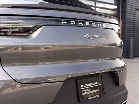 Certified 2023 Porsche Cayenne Coupe AWD/4WD image 12