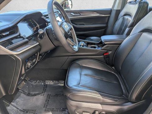 Used 2022 Jeep Grand Cherokee Limited 4xe image 11