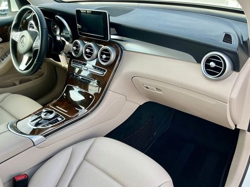 Used 2017 Mercedes-Benz GLC 300 image 24