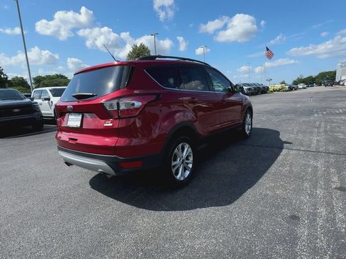 Used 2017 Ford Escape SE w/ Equipment Group 201A FWD image 8
