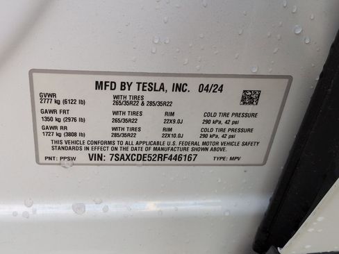 Used 2024 Tesla Model X image 33