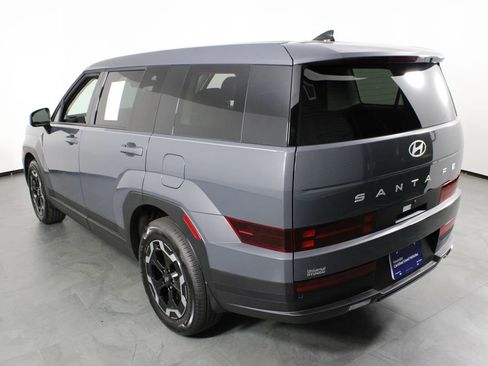Used 2026 Hyundai Santa Fe SE image 4