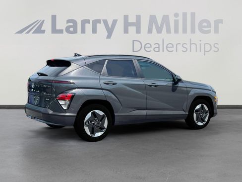 New 2025 Hyundai Kona SEL image 8