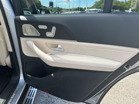 New 2026 Mercedes-Benz GLS 450 4MATIC image 37