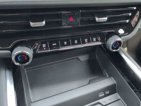 New 2026 Chevrolet Suburban LS RWD image 24