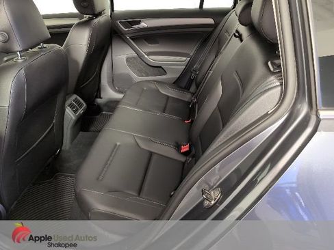 Used 2017 Volkswagen Golf SE FWD image 30