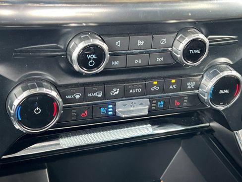 Used 2023 Ford F150 Lariat w/ FX4 Off-Road Package AWD/4WD image 21