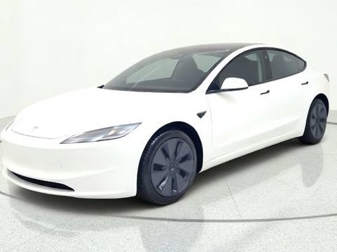 Used 2025 Tesla Model 3 Long Range RWD image 3