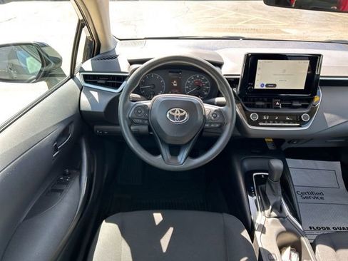 Used 2025 Toyota Corolla LE w/ LE Premium Package FWD image 21