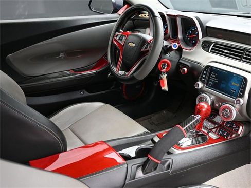 Used 2015 Chevrolet Camaro SS w/ RS Package image 17