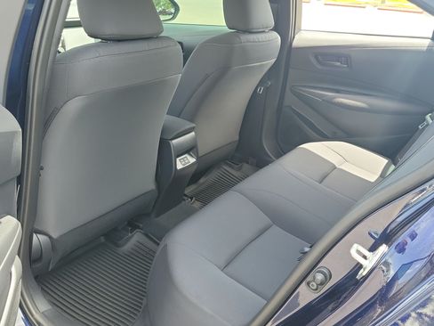 Used 2025 Toyota Corolla LE FWD image 13