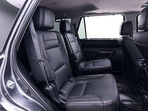Used 2023 Toyota Sequoia TRD Pro AWD/4WD image 38