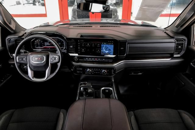 Used 2025 GMC Sierra 1500 Elevation AWD/4WD image 13