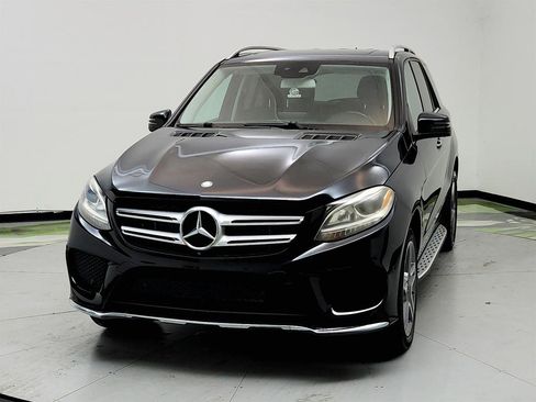 Used 2016 Mercedes-Benz GLE 400 4MATIC w/ Parking Assist Package image 2