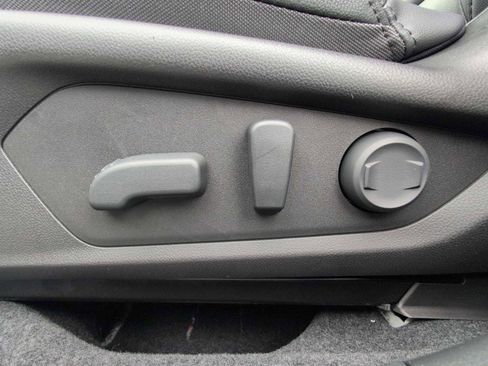 New 2026 Subaru Outback Premium image 18