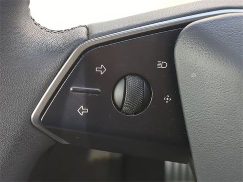 Used 2024 Tesla Cybertruck AWD Crew Cab image 26