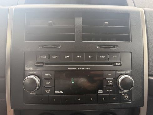 Used 2012 Jeep Liberty Sport AWD/4WD image 40