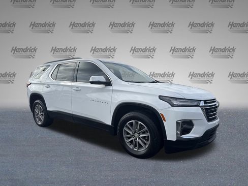 Certified 2024 Chevrolet Traverse LT image 2