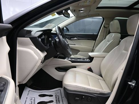Used 2021 Buick Envision Essence AWD/4WD image 9