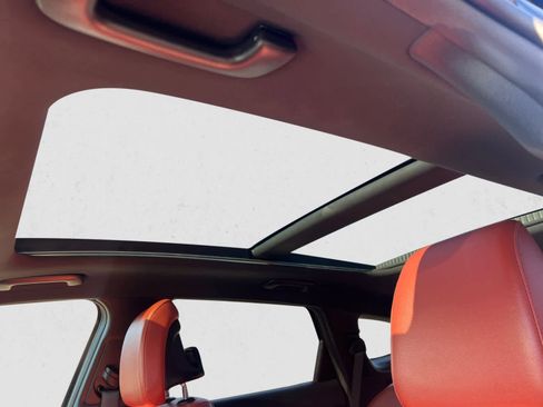 Certified 2023 Kia Sportage SX image 18