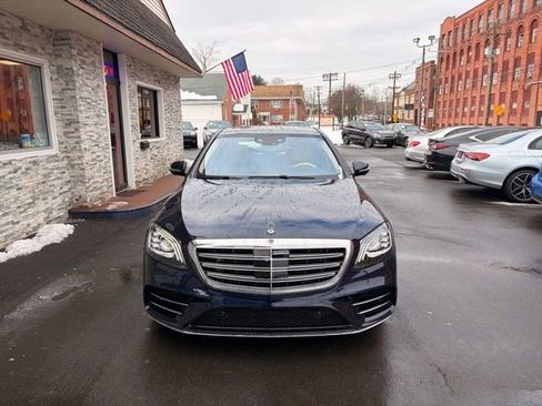 Used 2020 Mercedes-Benz S 450 Sedan w/ AMG Line Exterior image 2