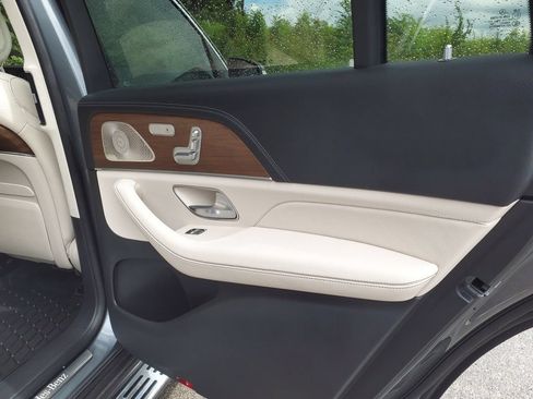 Certified 2024 Mercedes-Benz GLS 580 4MATIC image 13