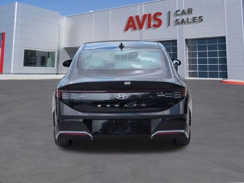 Used 2025 Hyundai Sonata SEL FWD image 7