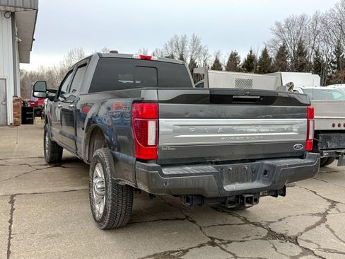 Used 2020 Ford F250 Platinum w/ FX4 Off-Road Package image 2