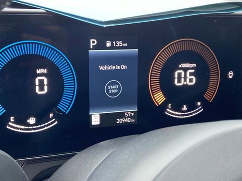 Used 2025 Hyundai Kona SEL FWD image 27
