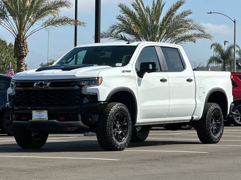 New 2026 Chevrolet Silverado 1500 ZR2 w/ LPO, Dark Essentials Package image 8