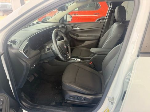 Used 2024 Buick Encore GX Preferred w/ Comfort Package image 17