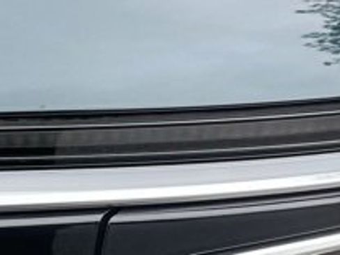 Used 2024 Cadillac Lyriq Luxury image 13