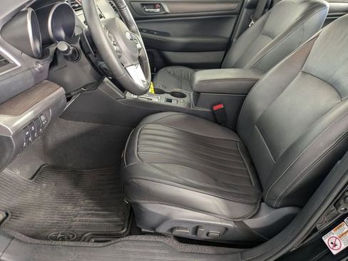 Used 2017 Subaru Legacy 3.6R Limited image 12