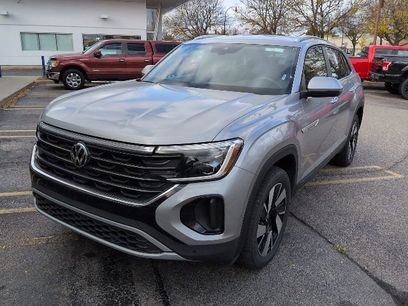 Used 2025 Volkswagen Atlas Cross Sport SE
