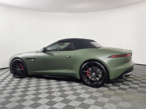 Used 2018 Jaguar F-TYPE R image 6