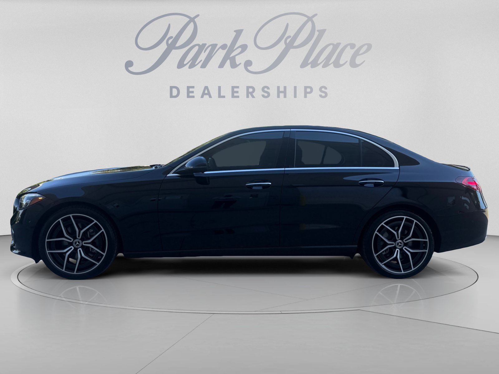 Used 2026 Mercedes-Benz C 300 Sedan image 2