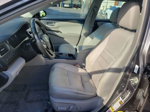 Used 2016 Toyota Camry XLE image 17