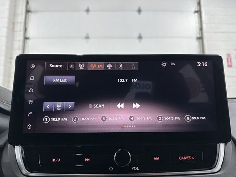 Used 2023 Nissan Altima 2.5 SR w/ SR Premium Package image 29