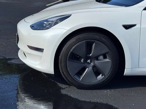 Used 2021 Tesla Model 3 Standard Range Plus RWD image 33