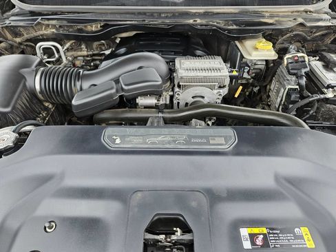 Used 2022 Jeep Wagoneer Series II AWD/4WD image 32