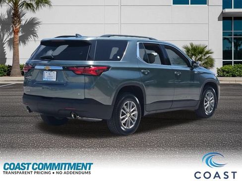 Used 2023 Chevrolet Traverse LT FWD image 6