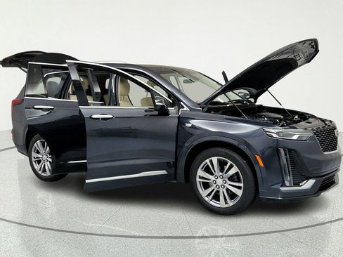 Certified 2023 Cadillac XT6 Premium Luxury w/ LPO, Floor Liner Package AWD/4WD image 14