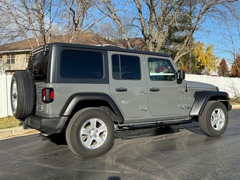 Used 2019 Jeep Wrangler Unlimited Sport S image 6