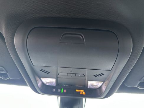 Used 2021 Chevrolet Blazer RS image 37