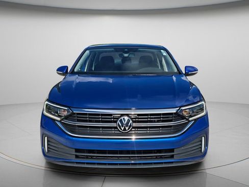 Certified 2022 Volkswagen Jetta SEL FWD image 5