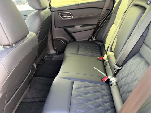 Used 2026 Nissan Rogue Platinum AWD/4WD image 20