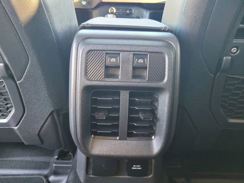 Certified 2025 Ford Bronco Badlands image 15