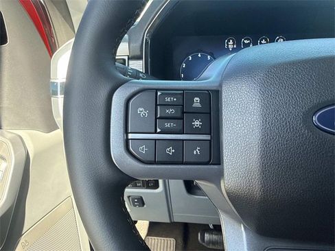 Used 2025 Ford F150 Lariat w/ Equipment Group 501A Mid image 25